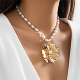 Oval Shaped Artificial Pearl Metallic Flower Decor Necklaces