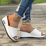 Female Contrast Color Slip-On Platform Slippers