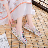 Female Chinese Peking Opera Character Embroidered Cloth Loafers