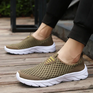 Men's Lightweight Anti-Slip Running Training Walking Mesh Sneakers