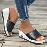 Female Contrast Color Slip-On Platform Slippers