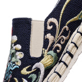 Female Chinese Peking Opera Character Embroidered Cloth Loafers