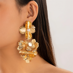 Female Vogue Faux Pearl Flower Drop Earrings