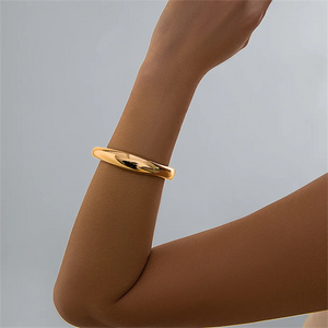 Unique Smooth Metal Armband Bracelet for Couple