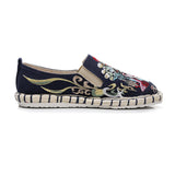 Female Chinese Peking Opera Character Embroidered Cloth Loafers