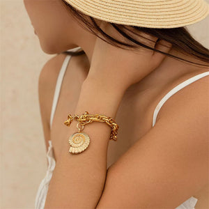 Women's Bohemian Big Conch Pendant Twisted Chain Bracelets