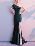 Pretty One Shoulder Sweep Train Side Slit Maxi Dress for Evening